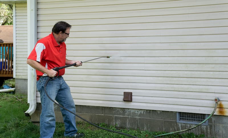 How To Decide When To Schedule House Washing For Your Orland Park Property